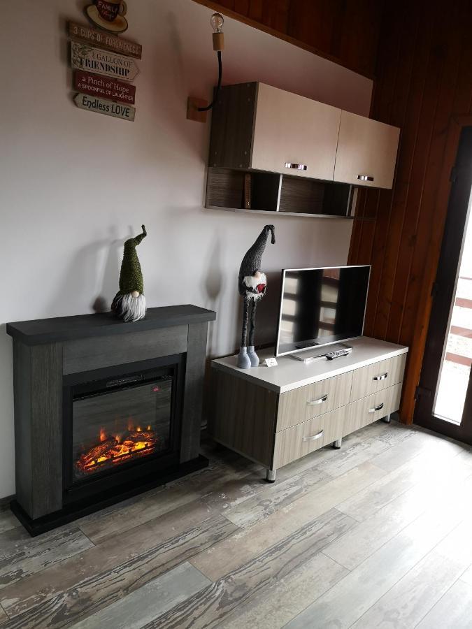 Snug Apartments - Private Parking Near Downtown Брашов Экстерьер фото