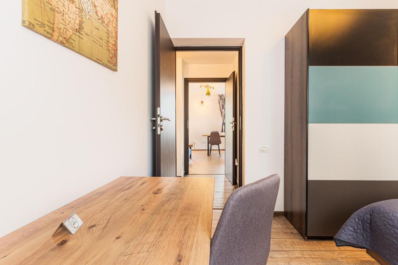 Snug Apartments - Private Parking Near Downtown Брашов Экстерьер фото